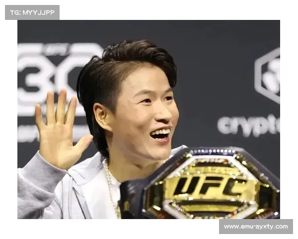 张伟丽挑战舍甫琴科失利,蝇量级冠军统一战落幕